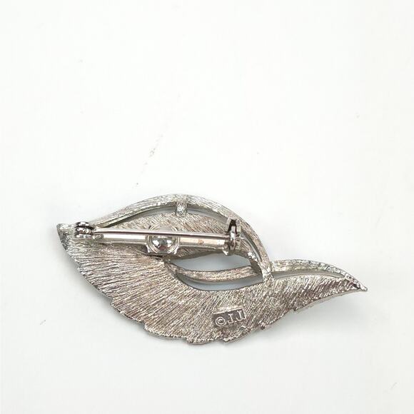 Vintage J.J. Signed Brushed Metal Leaf Brooch Pin Silver Tone - Picture 2 of 4